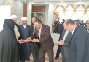 اعطای مدرک تحصیلی دانشجوی مدافع امنیت واحد مراغه به خانواده شهید