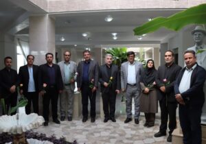 دیدار شهردار و اعضای شورای اسلامی شهر با سالمندان