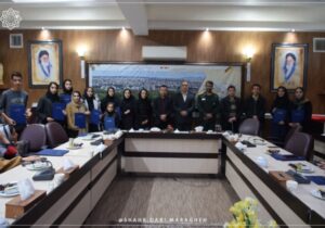 تجلیل از هنرمندان و برندگان مسابقه نقاشی با موضوع دفاع مقدس و روز آتش‌نشان