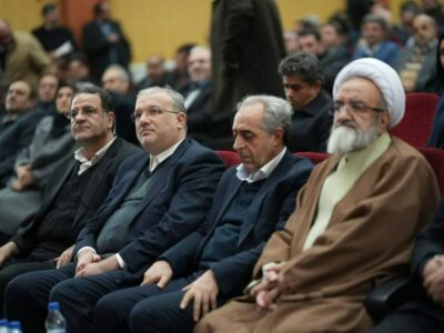 سیاست ما عبور از حواشی است