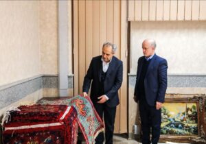 برپایی نمایشگاه فرش دستبافت محلی / بازاریابی برای تولیدات مددجویان و حمایت از مصرف کننده