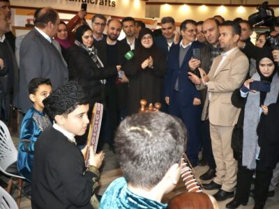 بازدید سخنگوی دولت از غرفه شهرستان مراغه