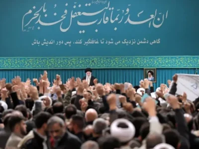 رهبر انقلاب: مردم توقعات به‌حقی دارند؛ تهدید نرم‌افزاری دشمن تا امروز بر ملت کارساز نبوده است