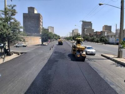 💠 ماشین‌آلات آسفالت‌ریزی به خیابان شهید دهقان رسیدند