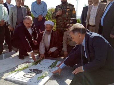 مراسم عطرافشانی و گلباران مزار مطهر شهدای مراغه