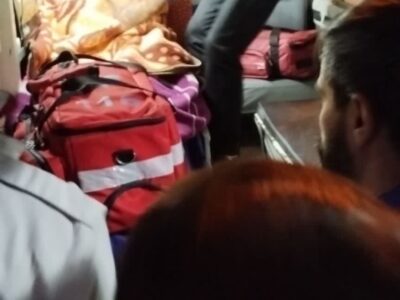 نجات بانوی ۹۲ ساله با همت عوامل امدادی و بازگشایی مسیر برفی برای دومین بار