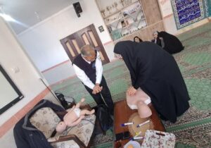 آموزش احیای قلبی،ریوی به طلاب مراغه