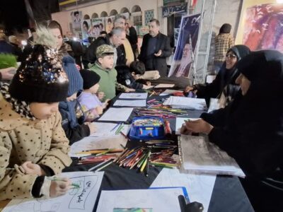 برپایی ایستگاه نقاشی کودکان در مراغه با موضوع ایثار و شهادت