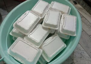 خدمات رسانی گروه جهادی کوثر مراغه در روزهای جنگی