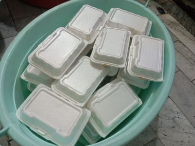 خدمات رسانی گروه جهادی کوثر مراغه در روزهای جنگی