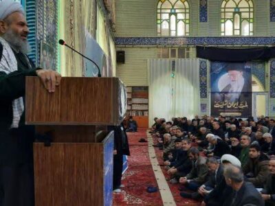 عضو خبرگان: پیاده کردن نیرو در جزیره خارک حماقت دشمن است