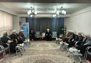 نشست ائمه‌ی جمعه منطقه ۳ آذربایجان شرقی با حضور نماینده ولی فقیه برگزار شد