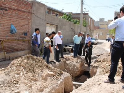 با اعتبار بالغ بر ۴۲۰ میلیارد ریال اجرای خط انتقال و شبکه جمع آوری فاضلاب روستای طالب خان در حال اجرا می باشد
